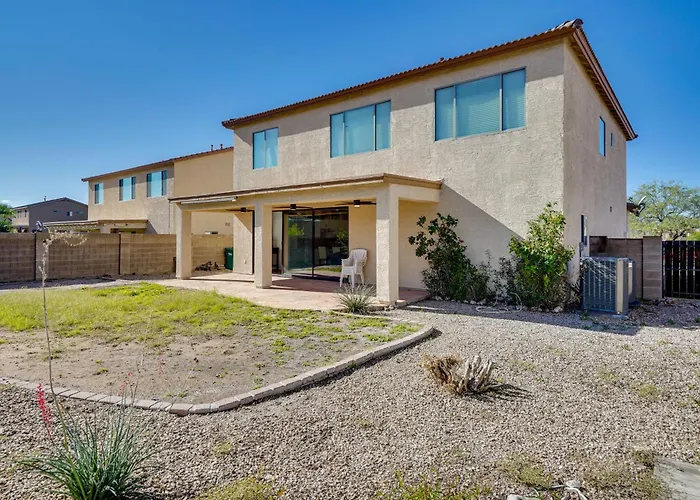 8 Mi To Saguaro National Park: Family W/ Yard Holiday home